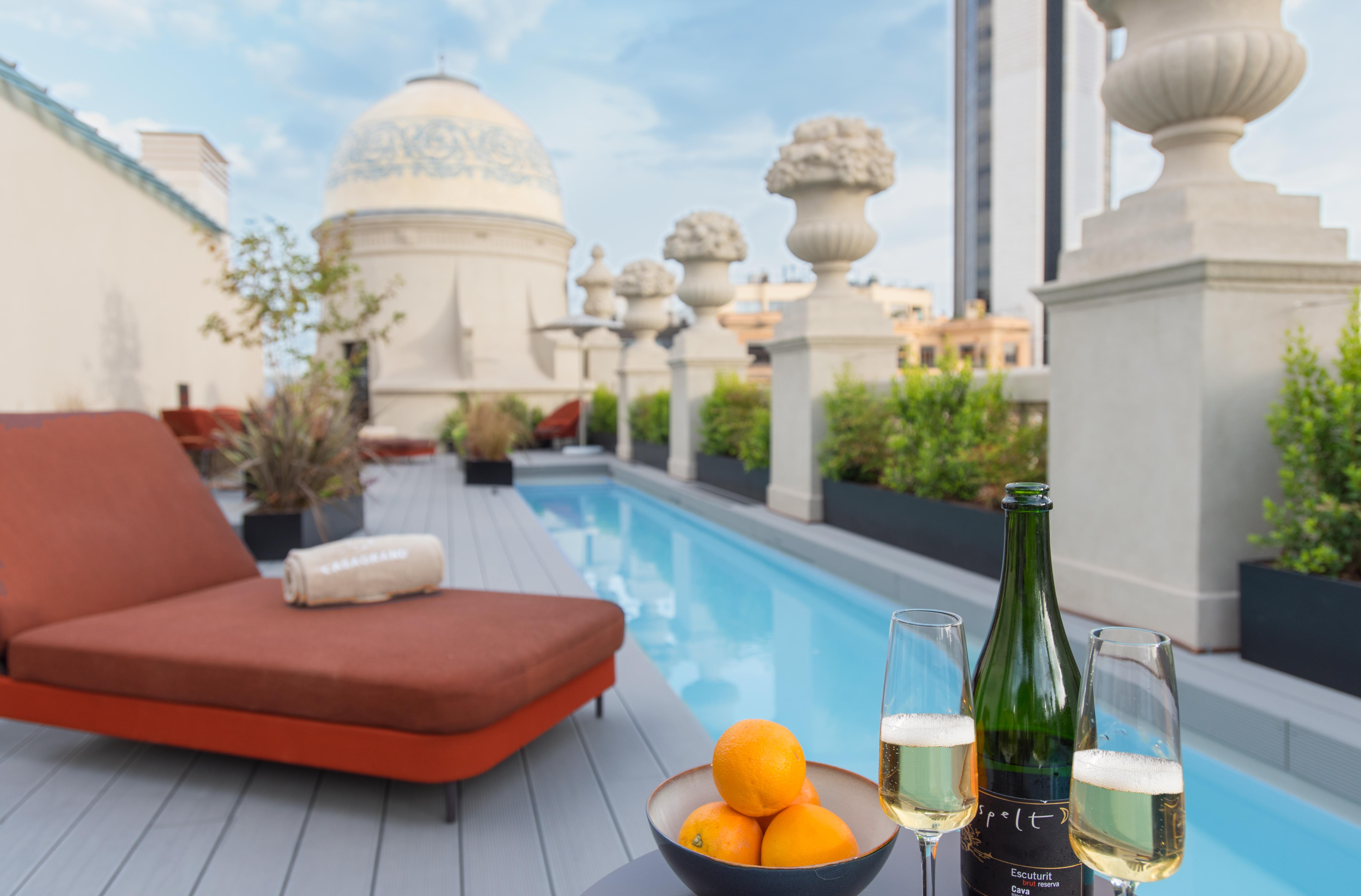 Casagrand Luxury Suites Barcelona Eksteriør billede